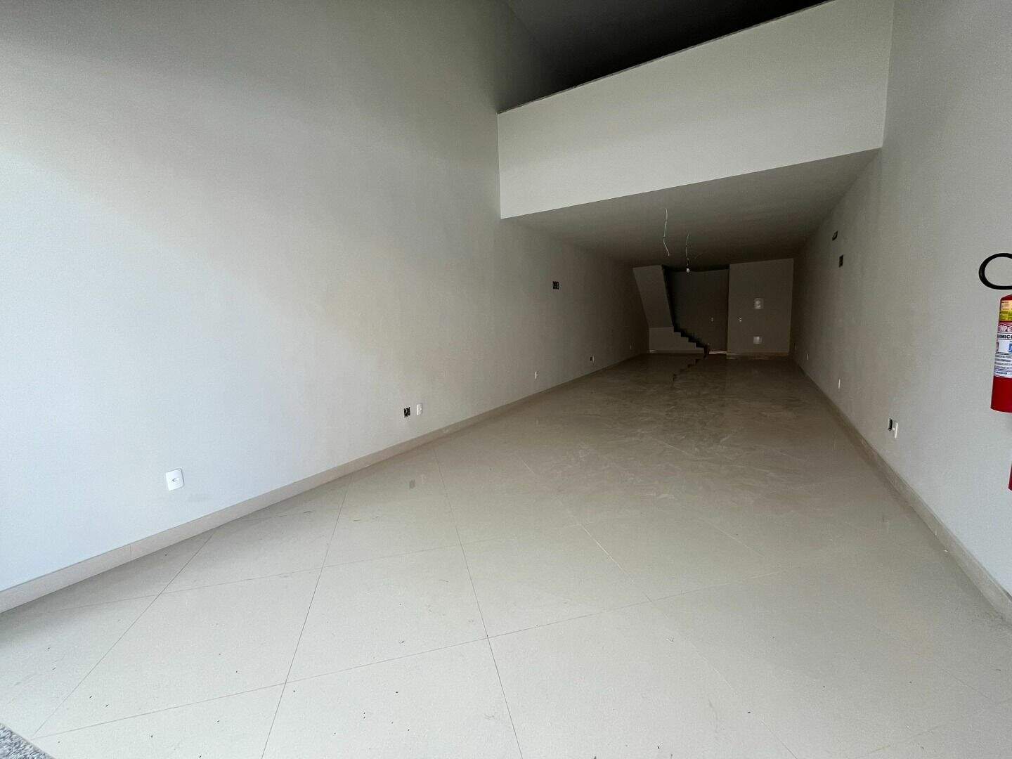 Loja para aluguel no Vila Cortes: 