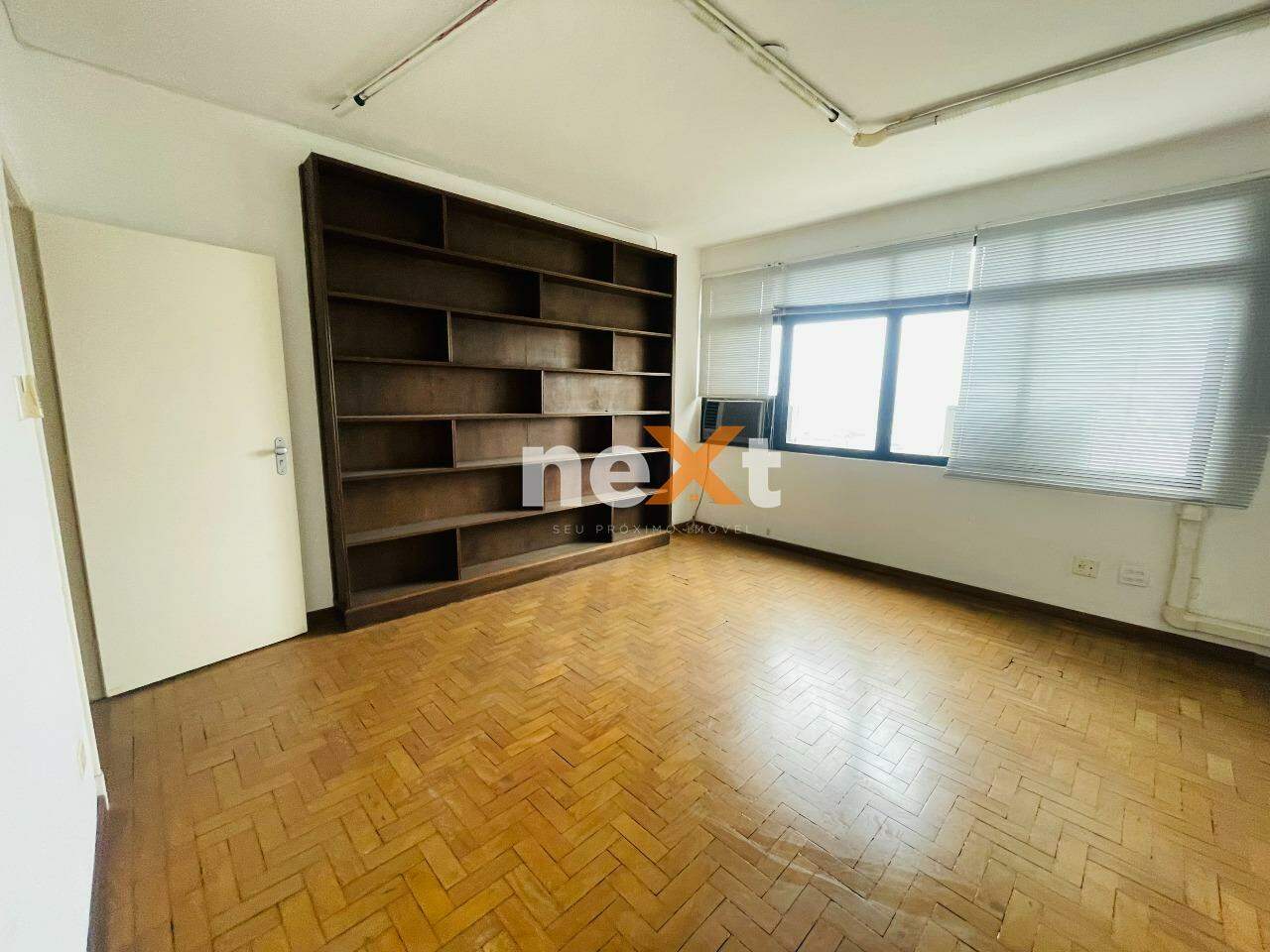 Sala à venda no Centro: 