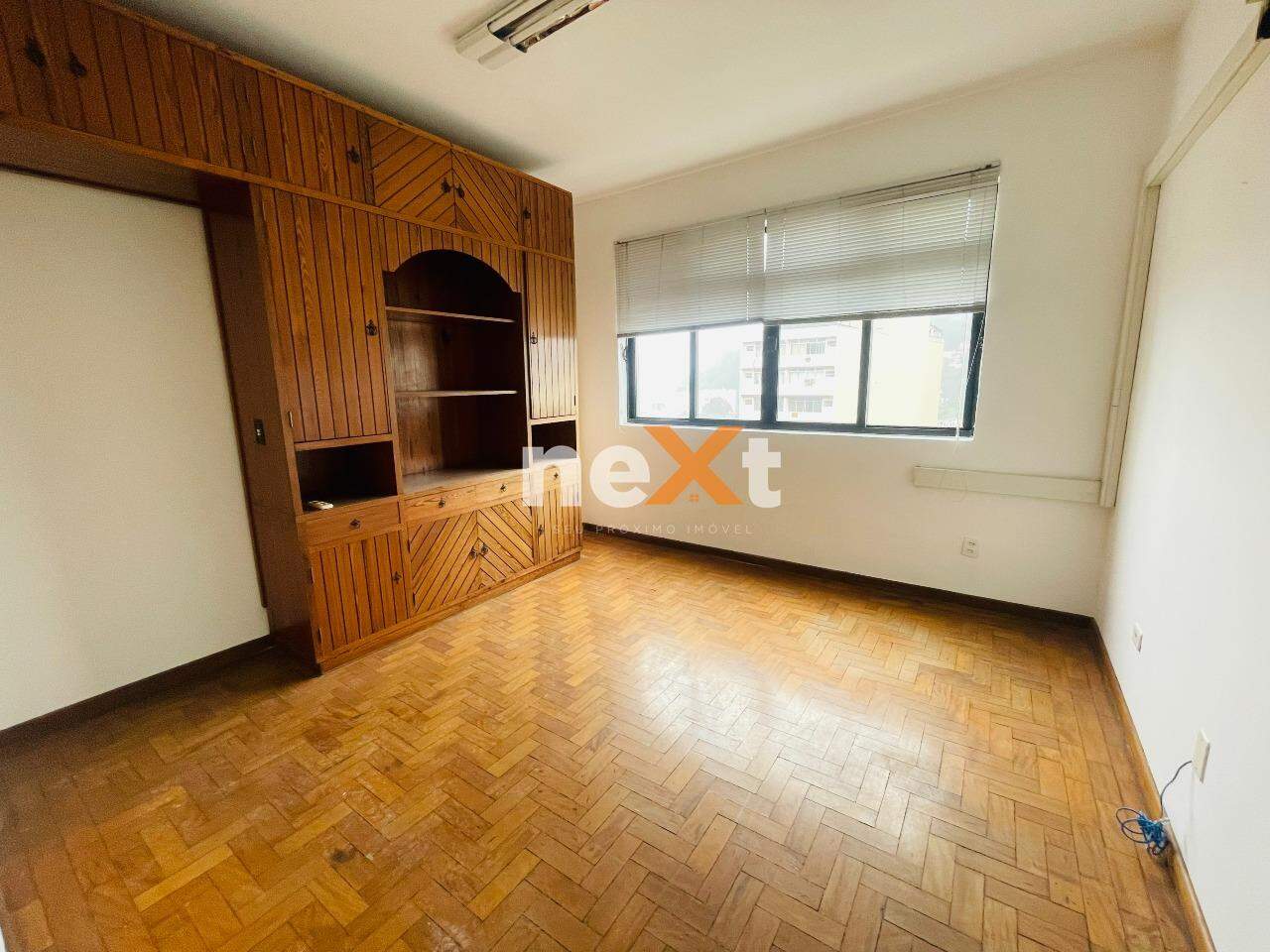Sala à venda no Centro: 