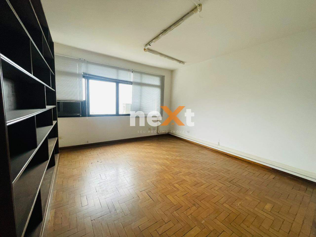 Sala à venda no Centro: 
