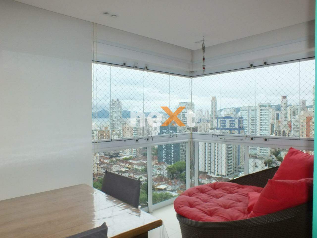 Apartamento à venda no Embaré: 