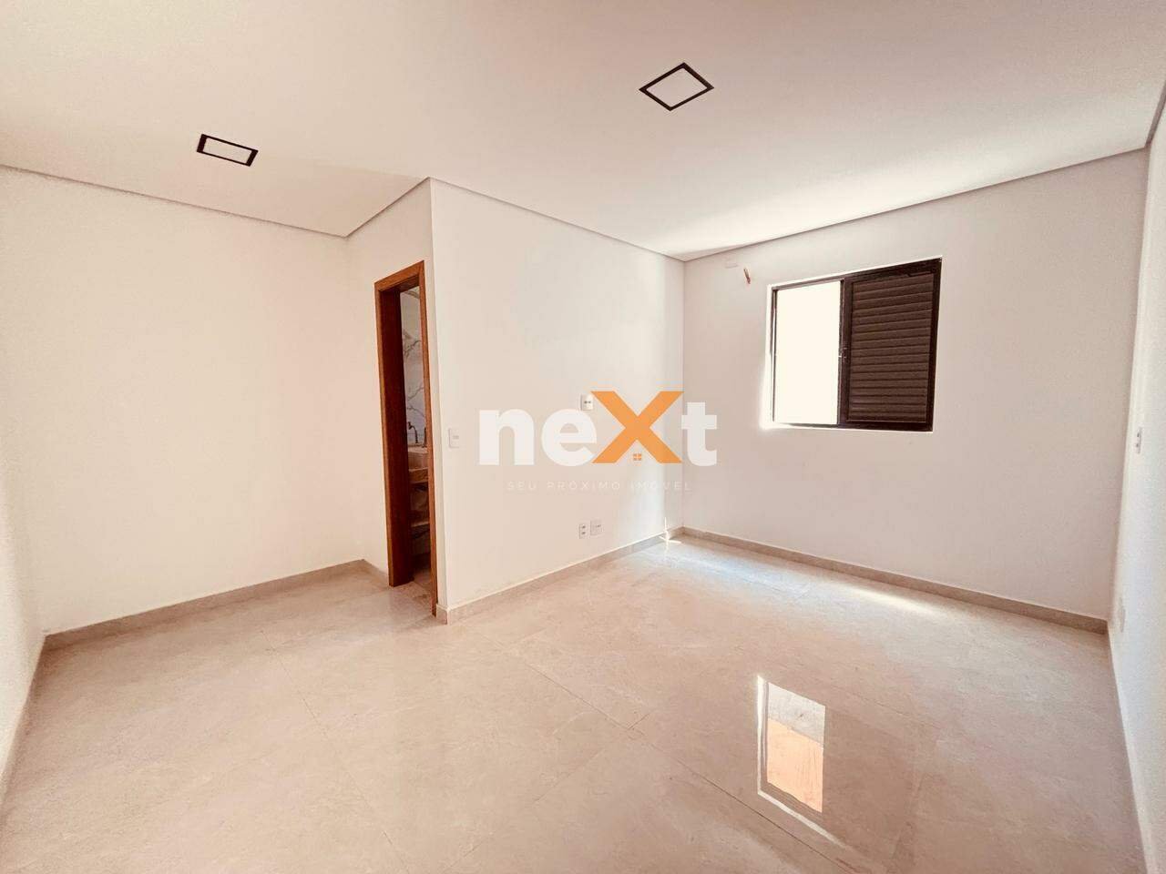 Casa à venda no Embaré: 