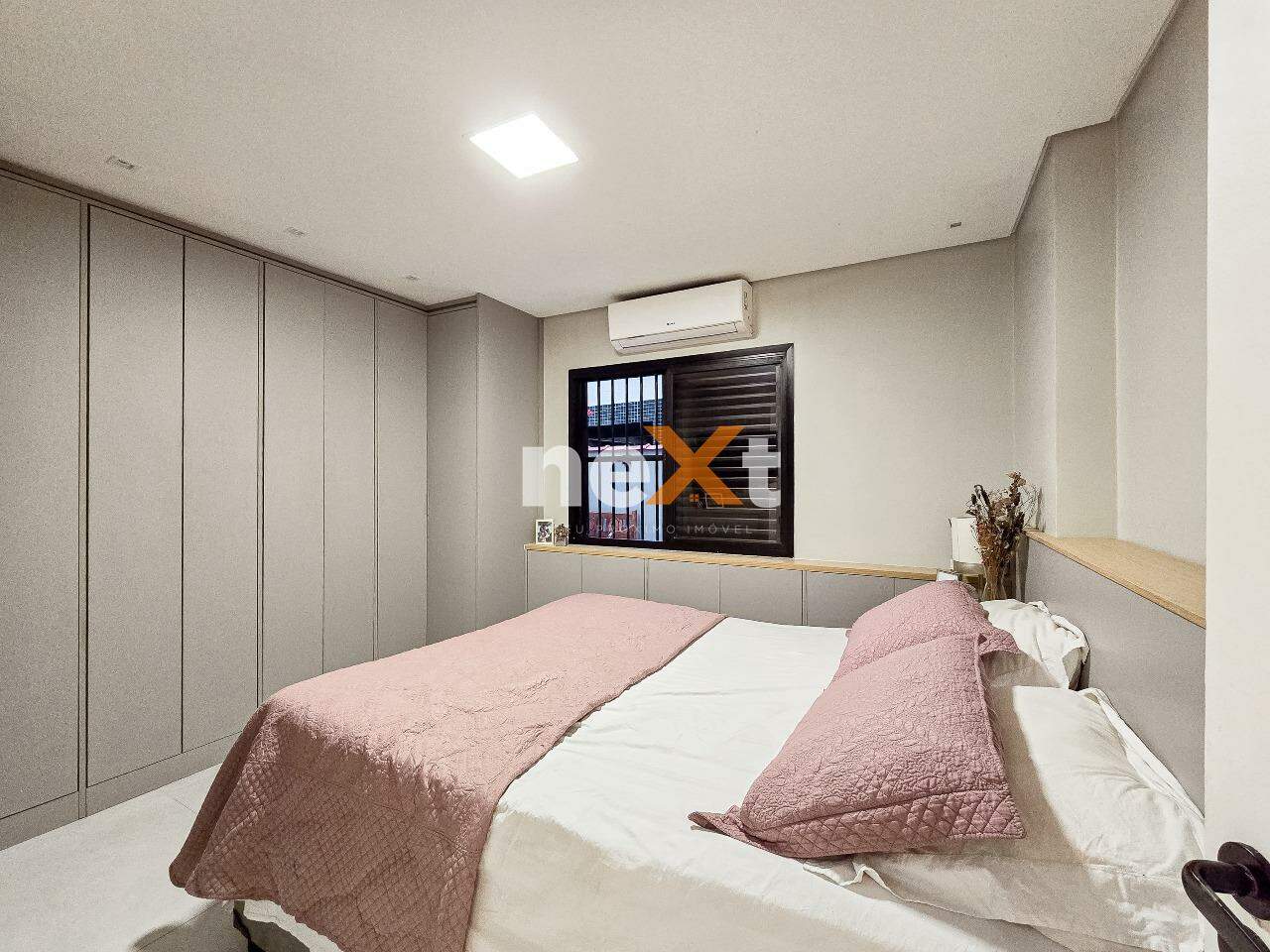Apartamento à venda no Ponta da Praia: 