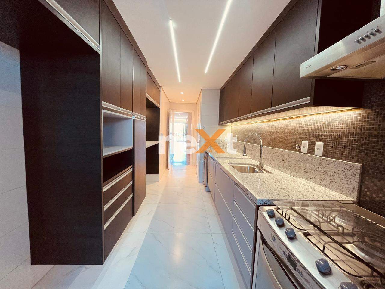 Apartamento à venda no Embaré: 