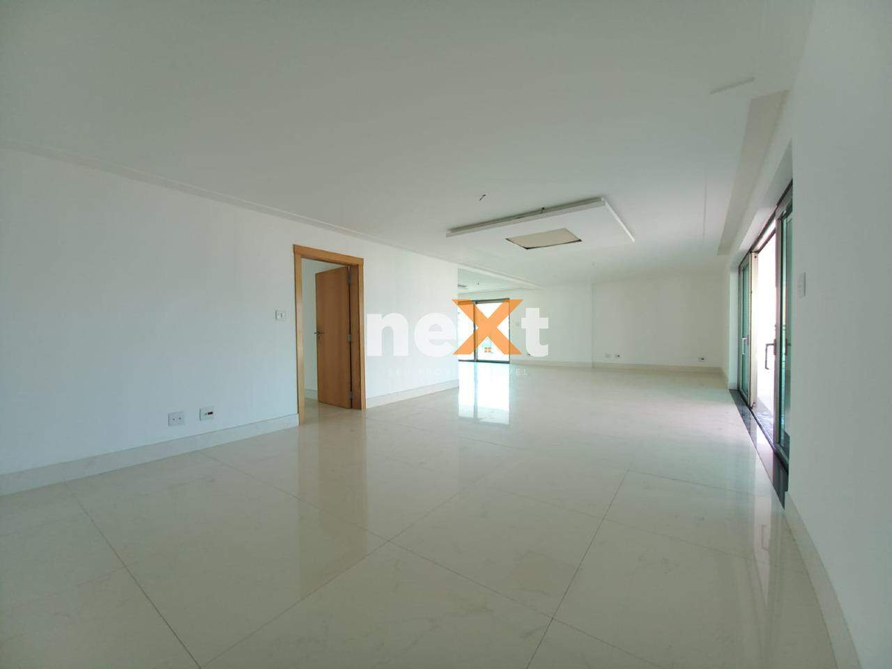 Apartamento à venda no Ponta da Praia: 