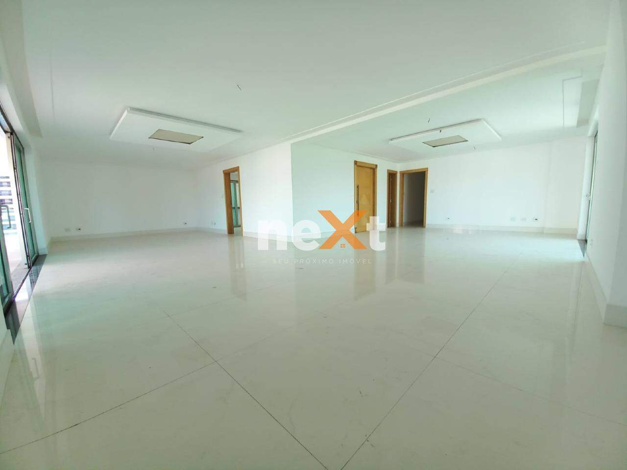 Apartamento à venda no Ponta da Praia: 