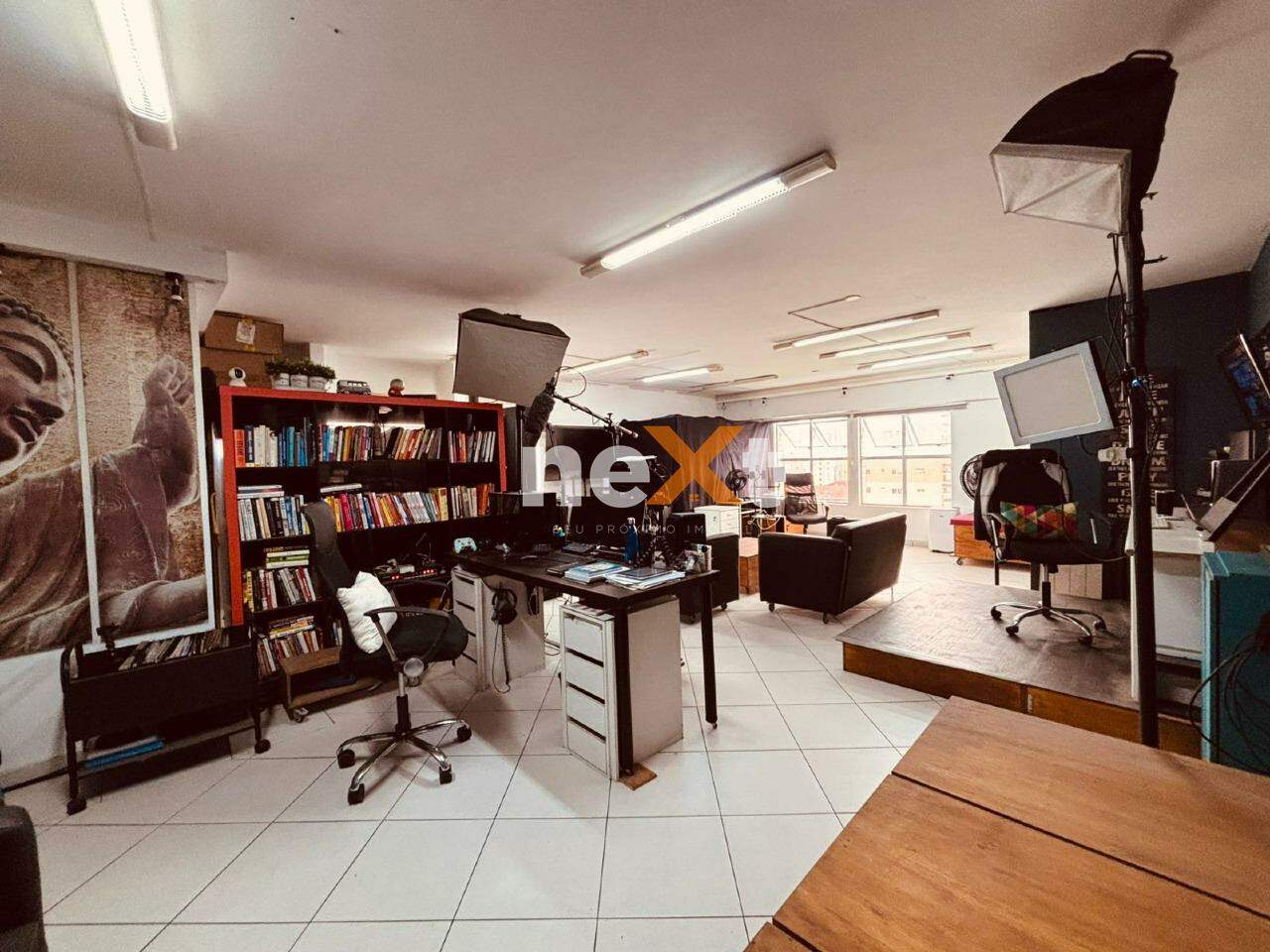 Sala à venda no Embaré: 