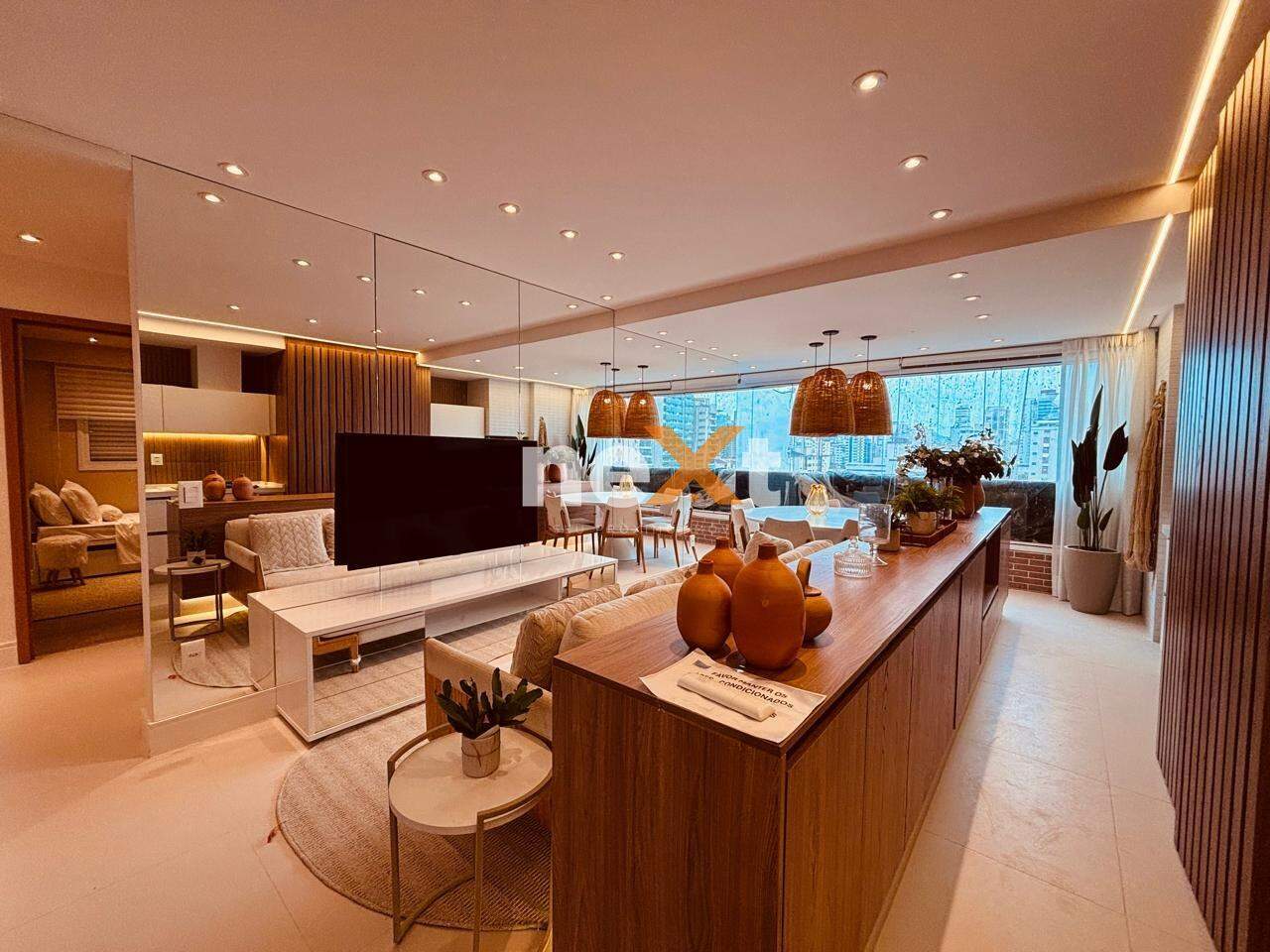 Apartamento à venda no Encruzilhada: 