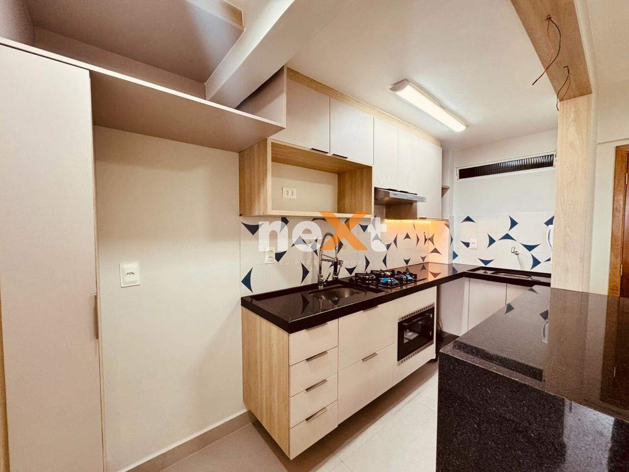 Apartamento à venda no Ponta da Praia: 