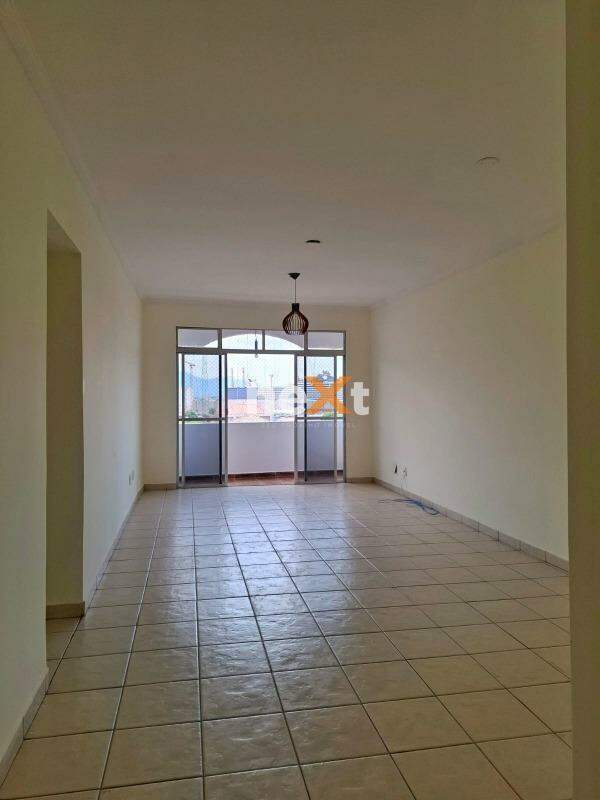Apartamento para aluguel no Embaré: 