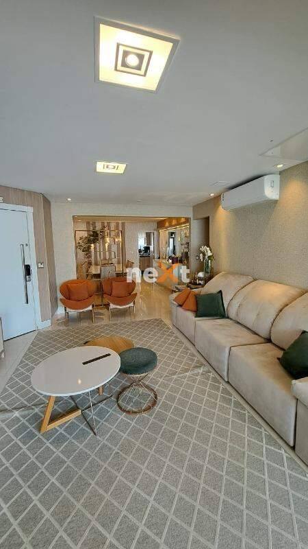 Apartamento à venda no Ponta da Praia: 