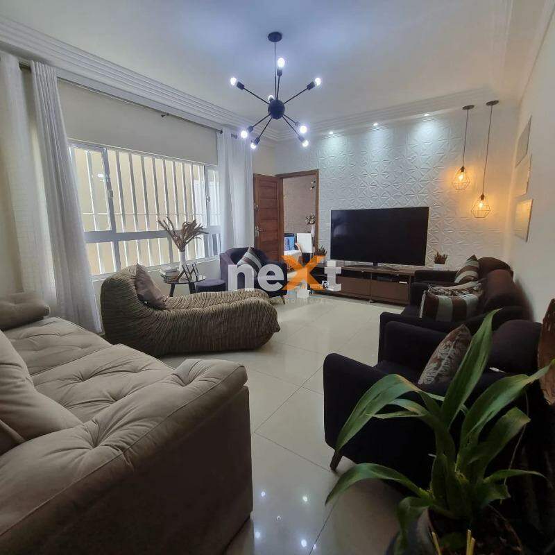 Casa à venda no Macuco: 