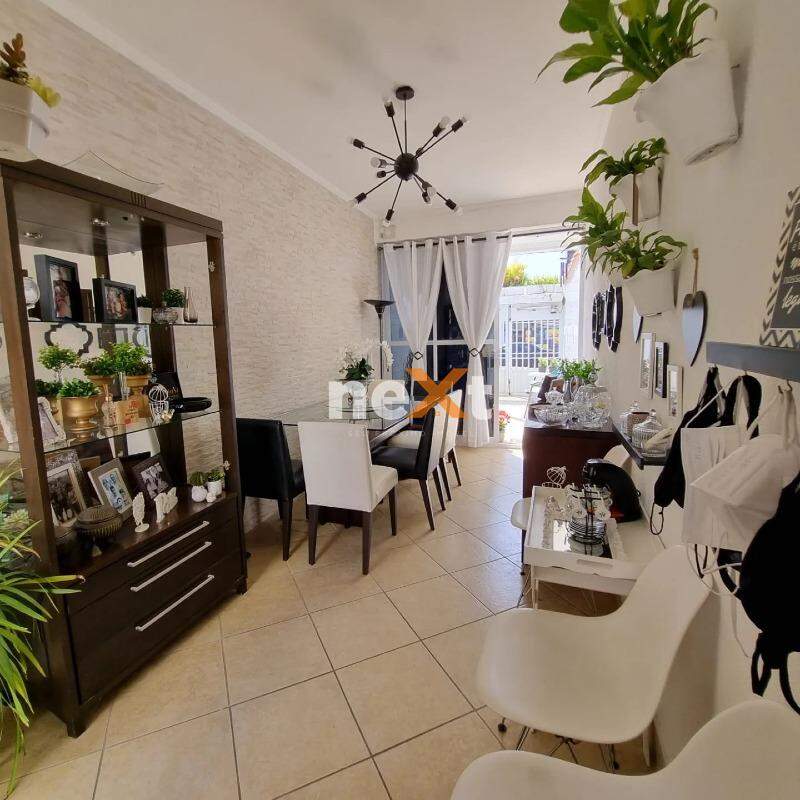 Casa à venda no Macuco: 