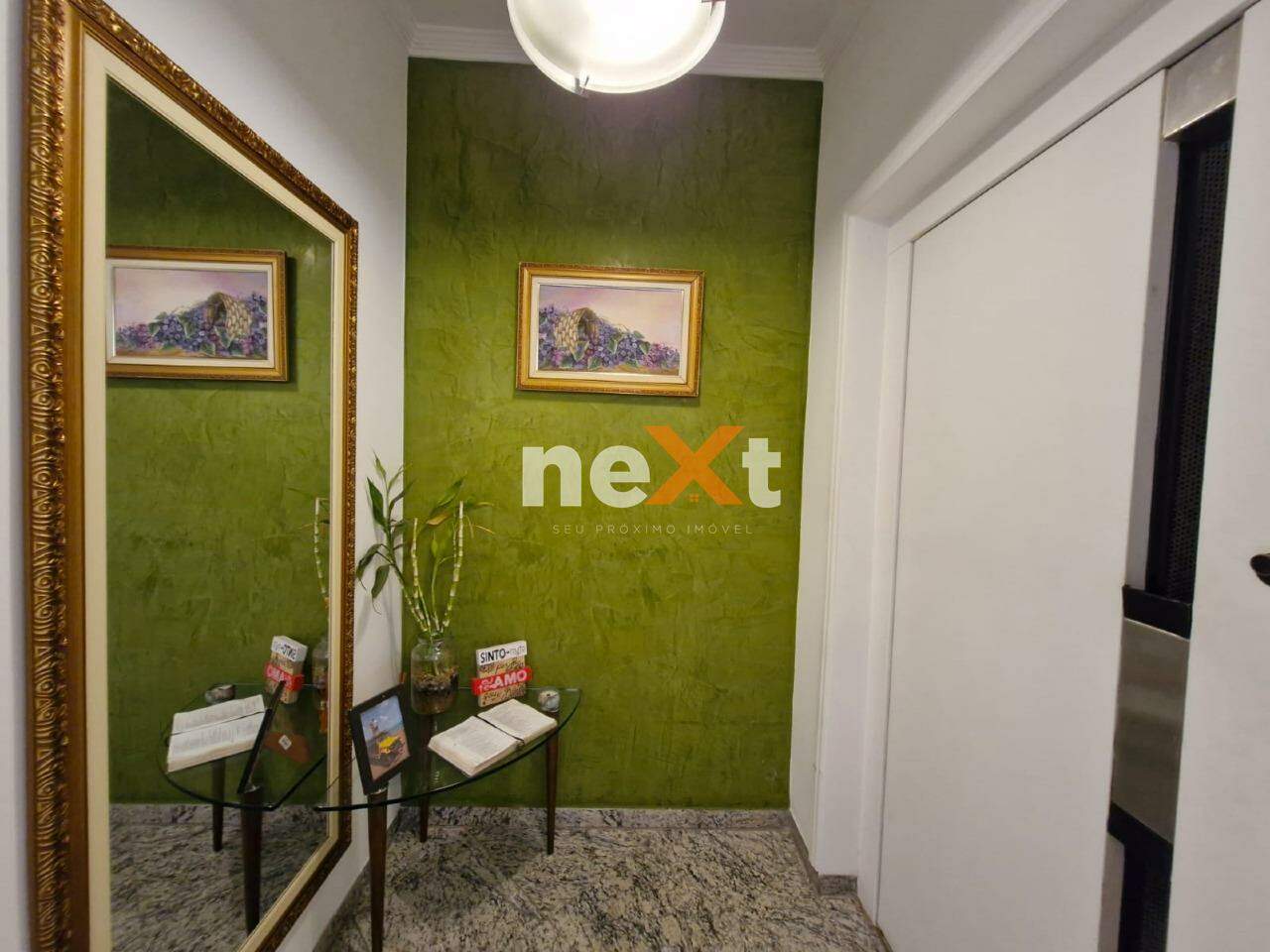 Apartamento à venda no Embaré: HALL PRIVATIVO-ENTRADA