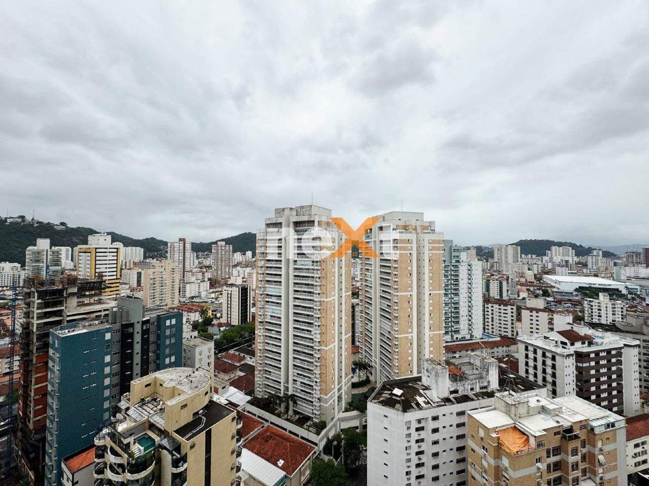 Apartamento à venda no Gonzaga: VISTA FRONTAL