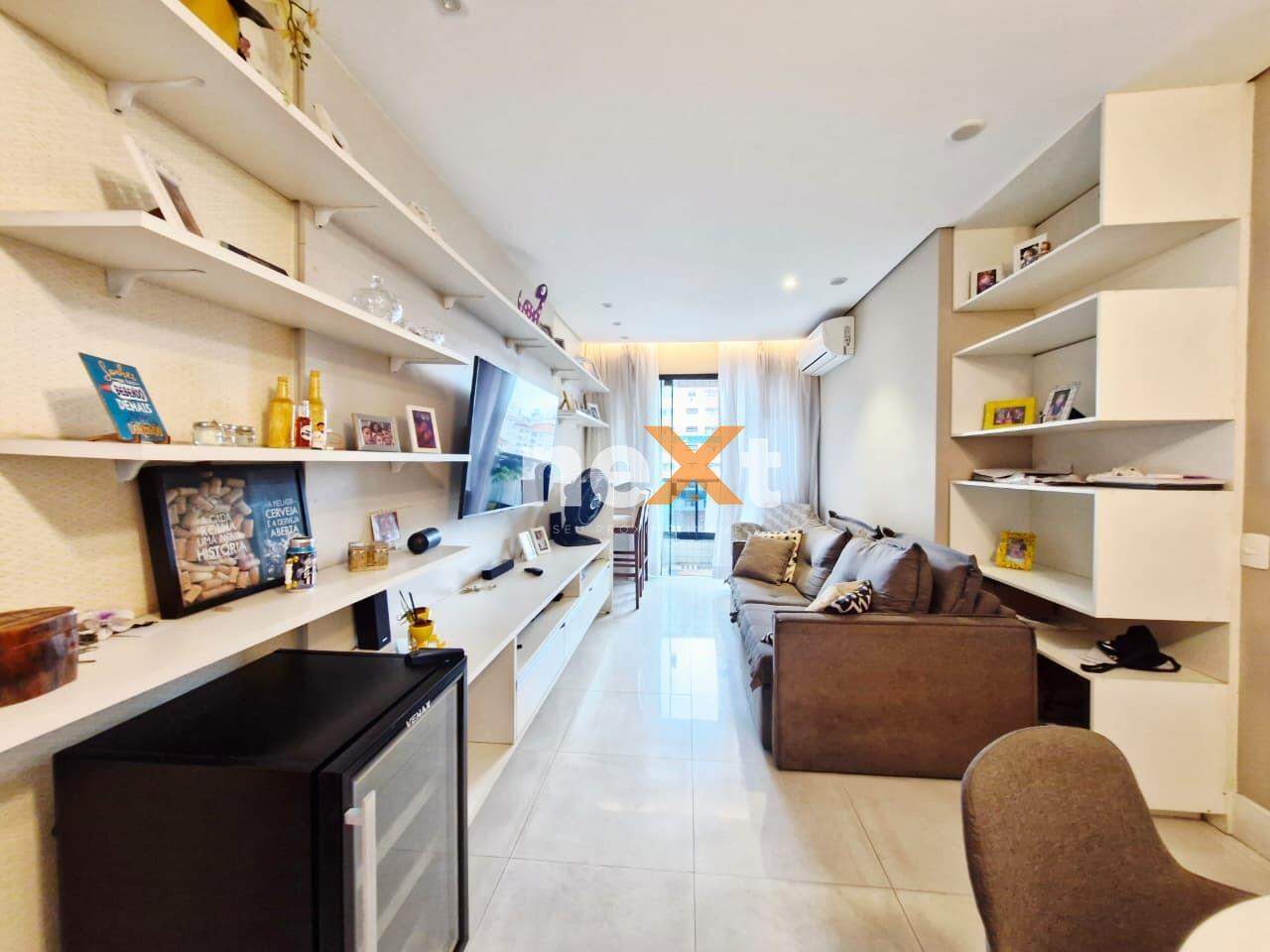 Apartamento à venda no Embaré: SALA
