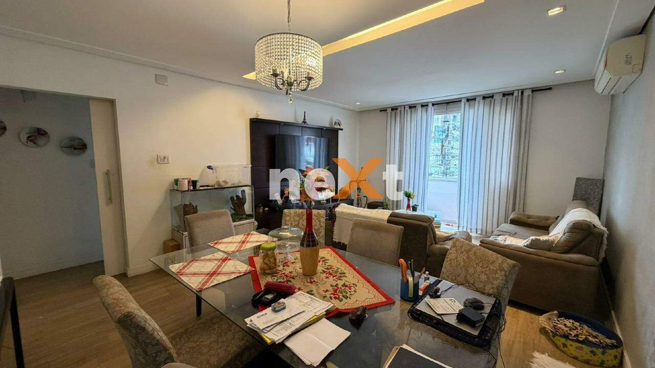 Apartamento à venda no Embaré: 