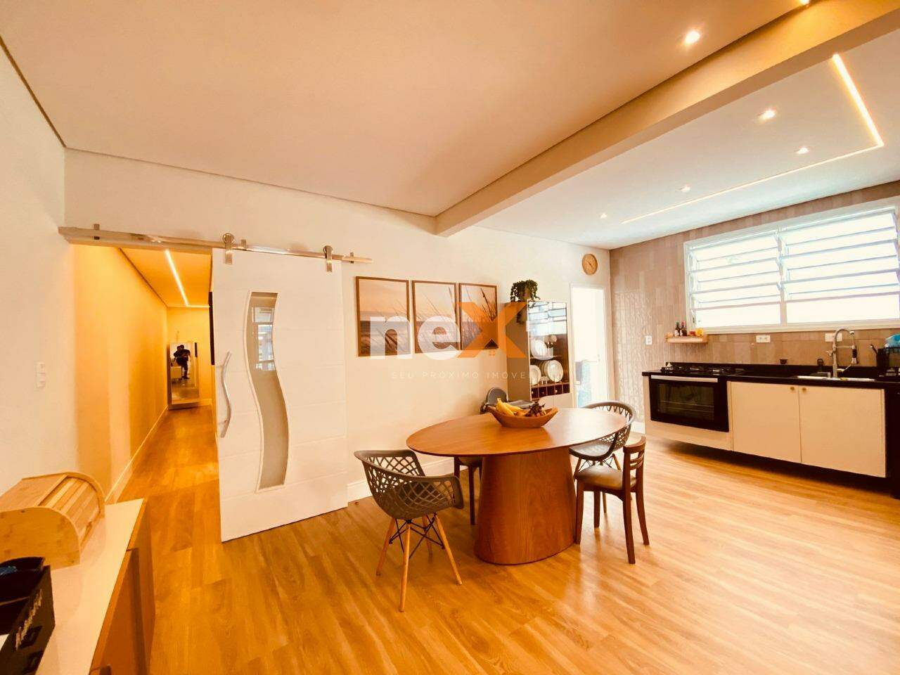 Casa à venda no Embaré: 