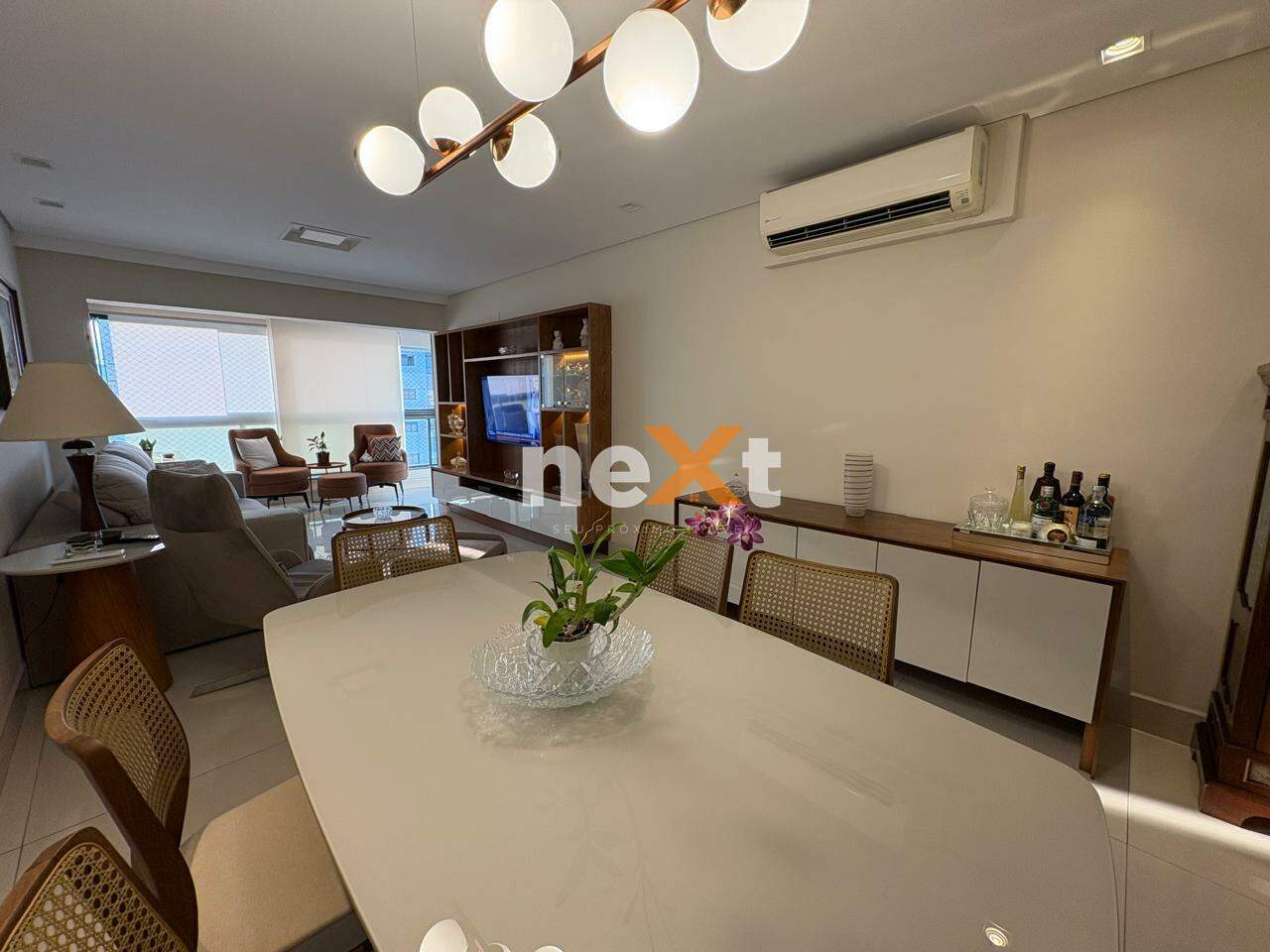 Apartamento à venda no Ponta da Praia: 