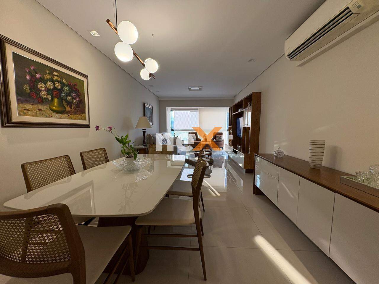 Apartamento à venda no Ponta da Praia: 
