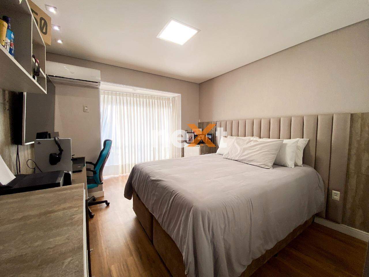 Apartamento à venda no Ponta da Praia: 