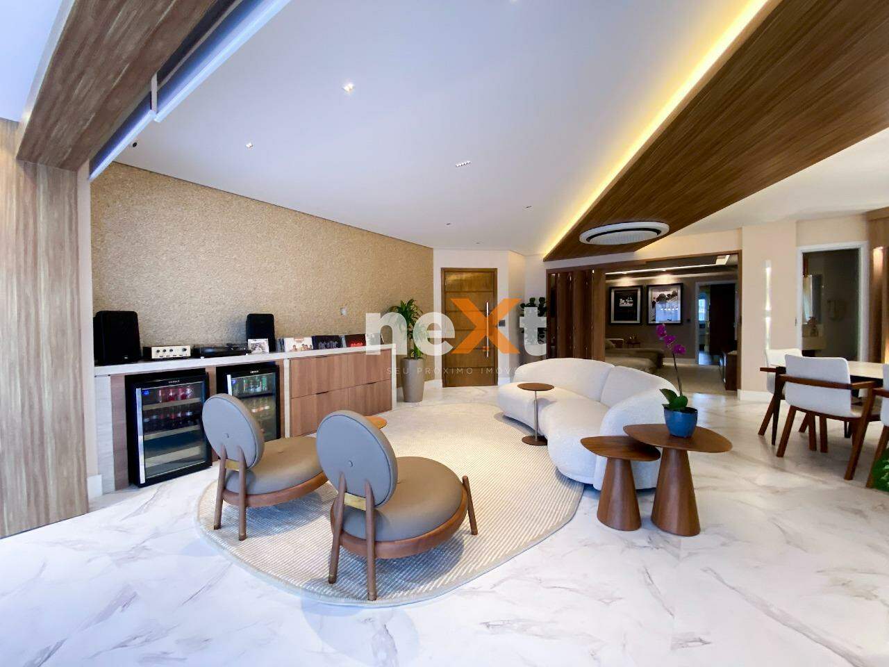 Apartamento à venda no Ponta da Praia: 