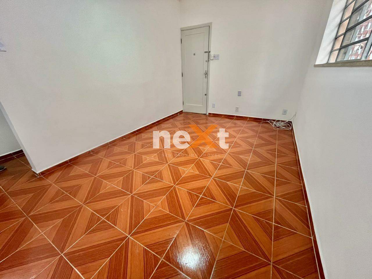 terreo à venda no Embaré: 