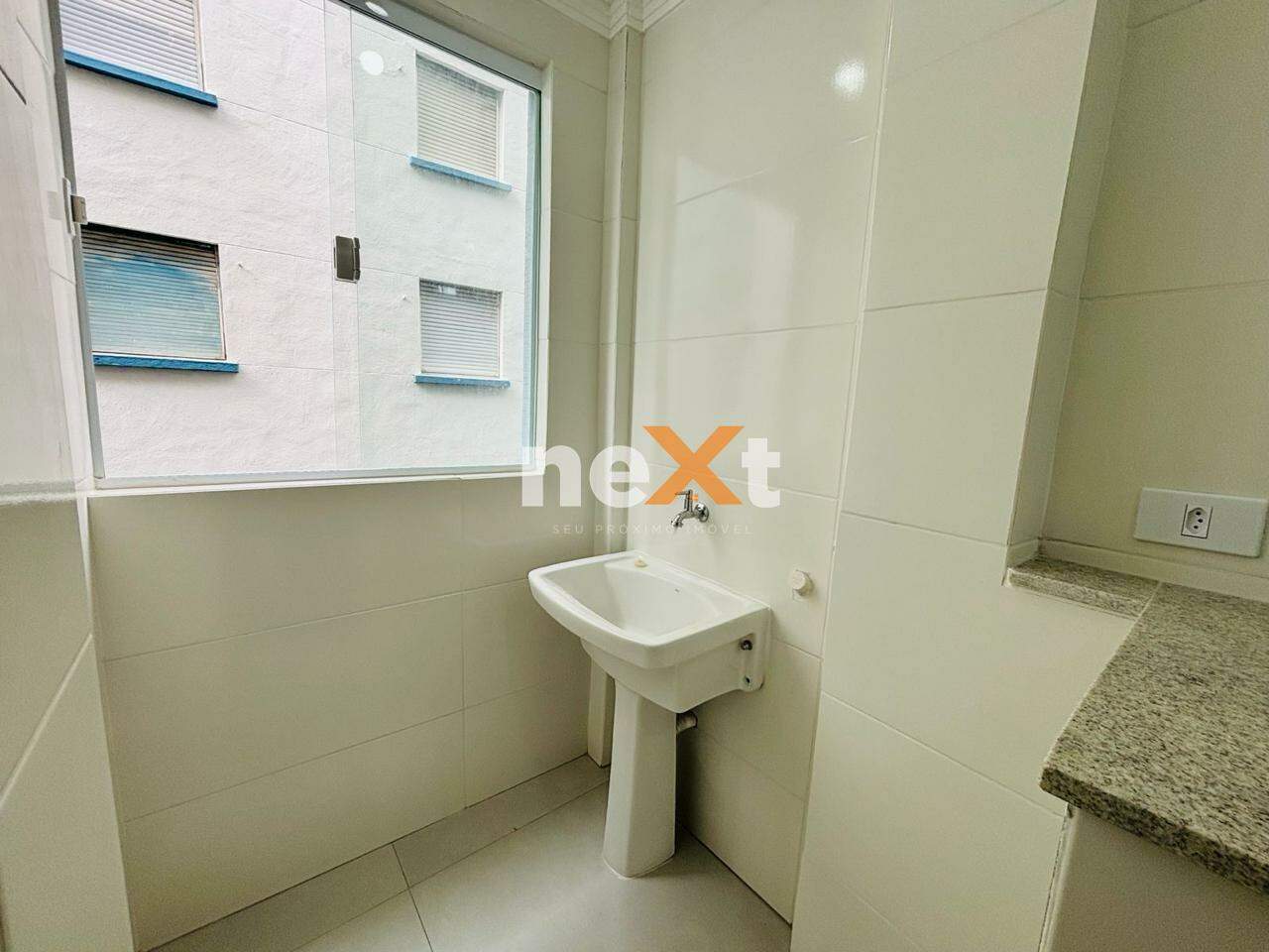 Sala Living à venda no Embaré: 