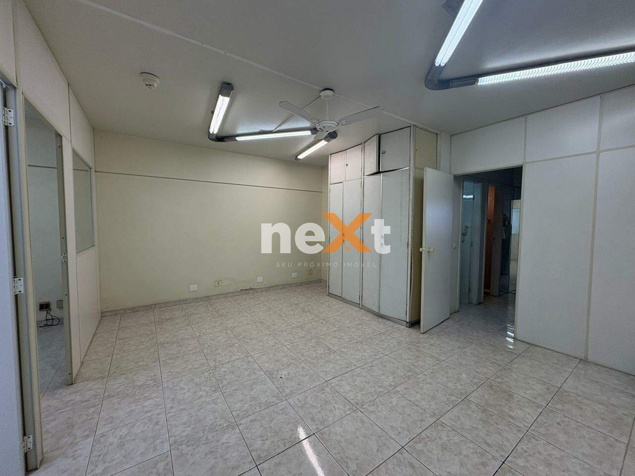 Sala à venda no Centro: 
