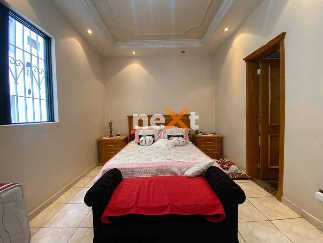 Casa à venda no Embaré: 
