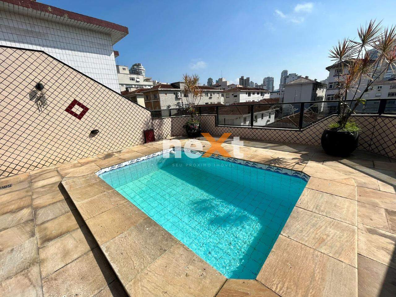 Casa à venda no Embaré: 