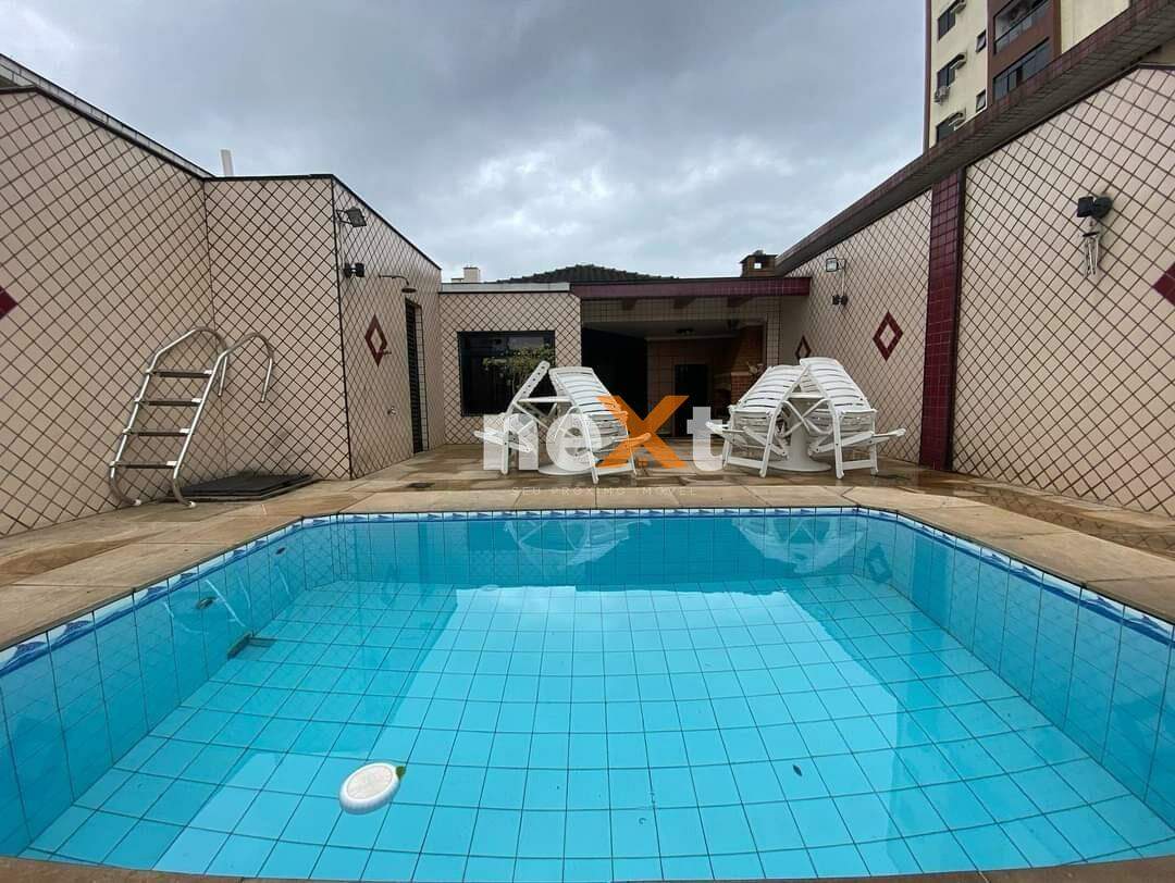 Casa à venda no Embaré: 
