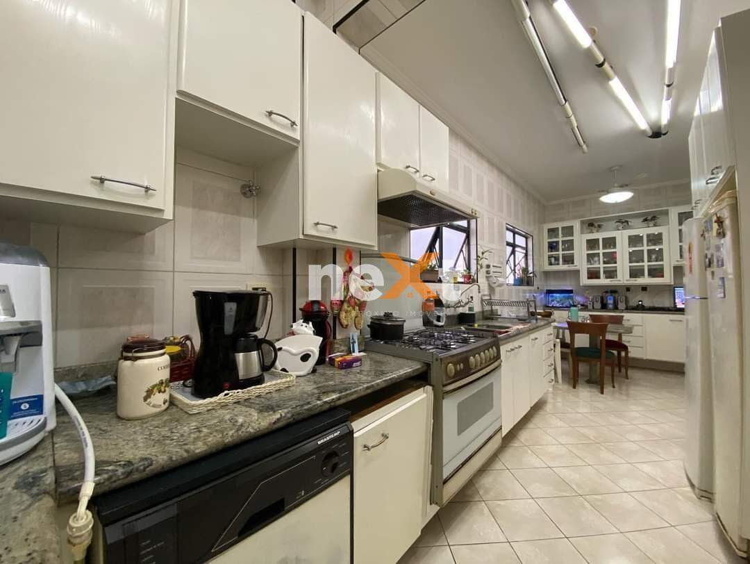 Casa à venda no Embaré: 
