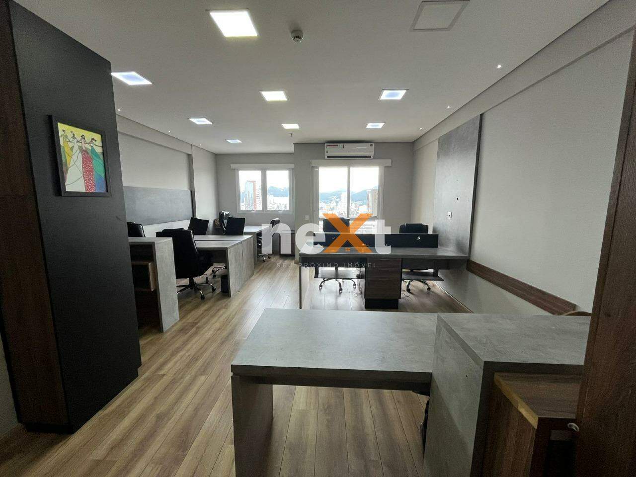 Sala à venda no Vila Mathias: 