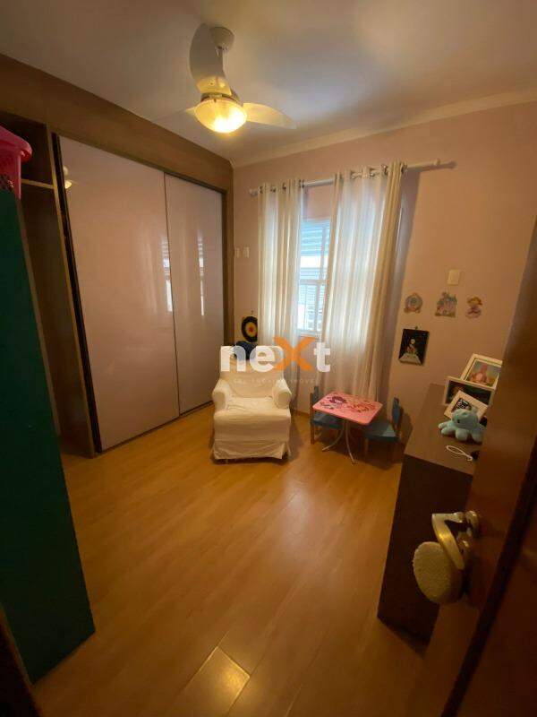 Casa à venda no Embaré: 