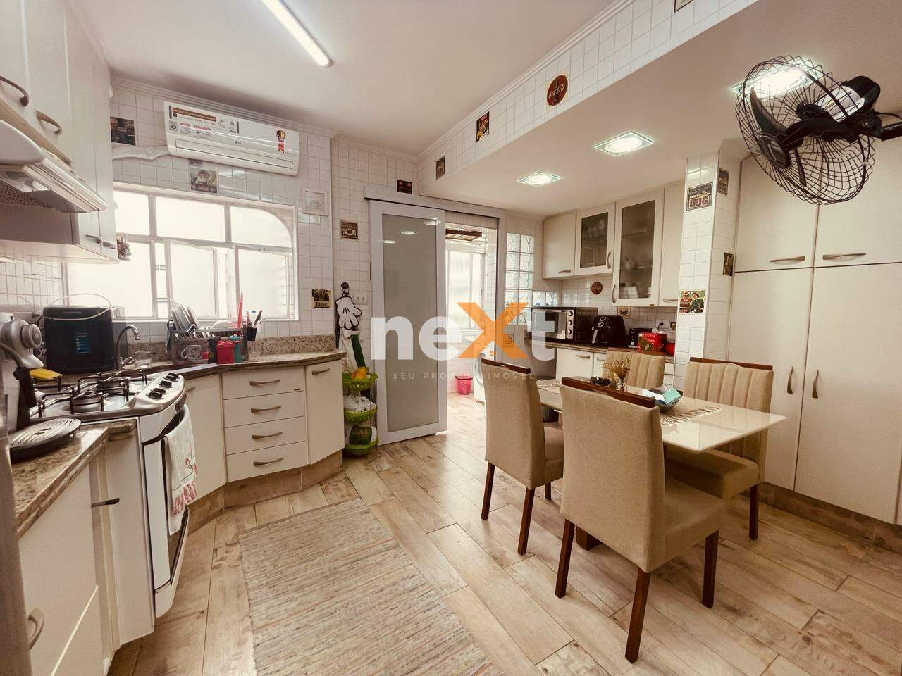 Apartamento à venda no Ponta da Praia: 