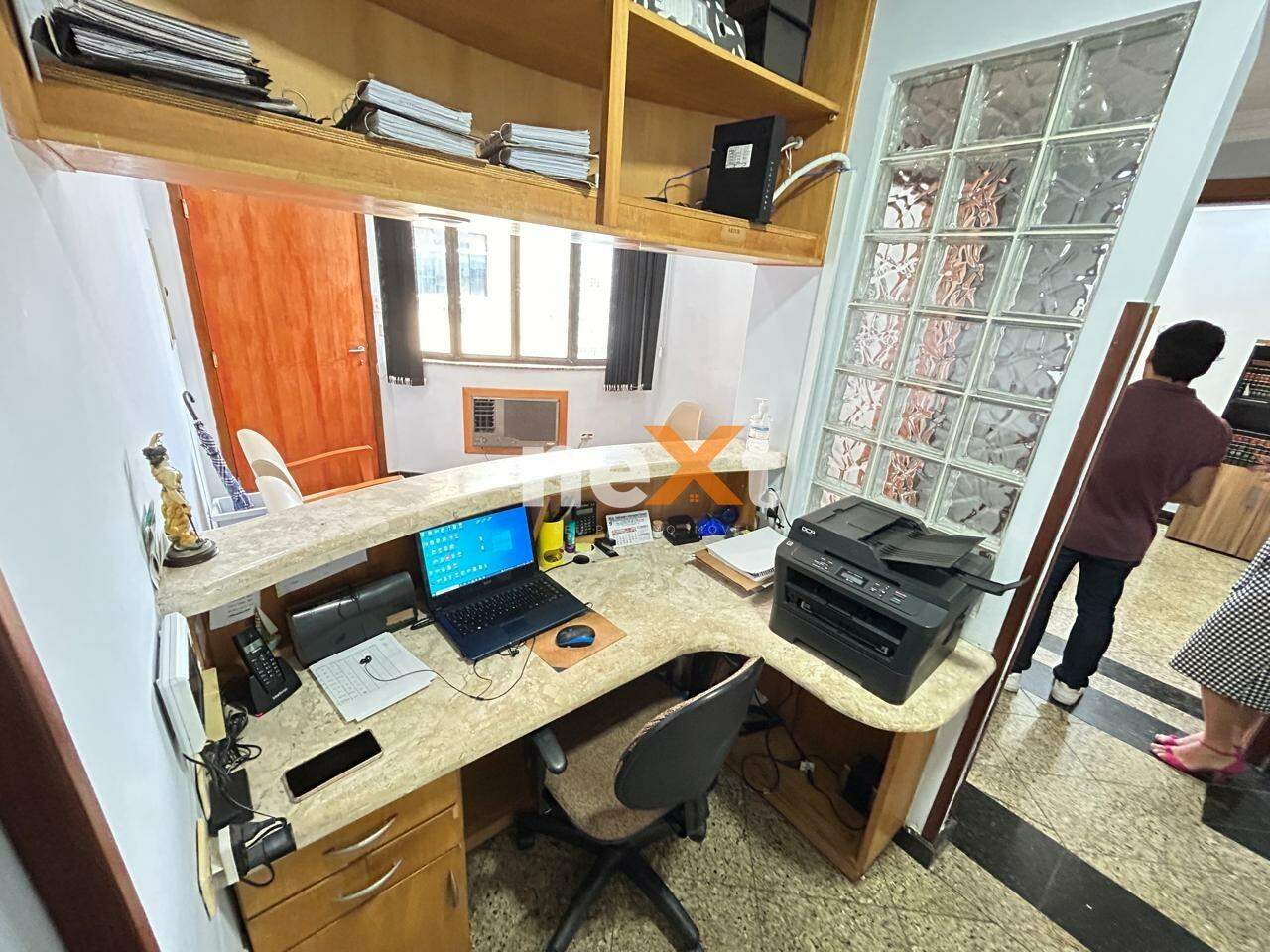 Sala à venda no Centro: 