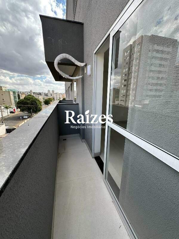 Cobertura, 3 quartos, 201 m² - Foto 2