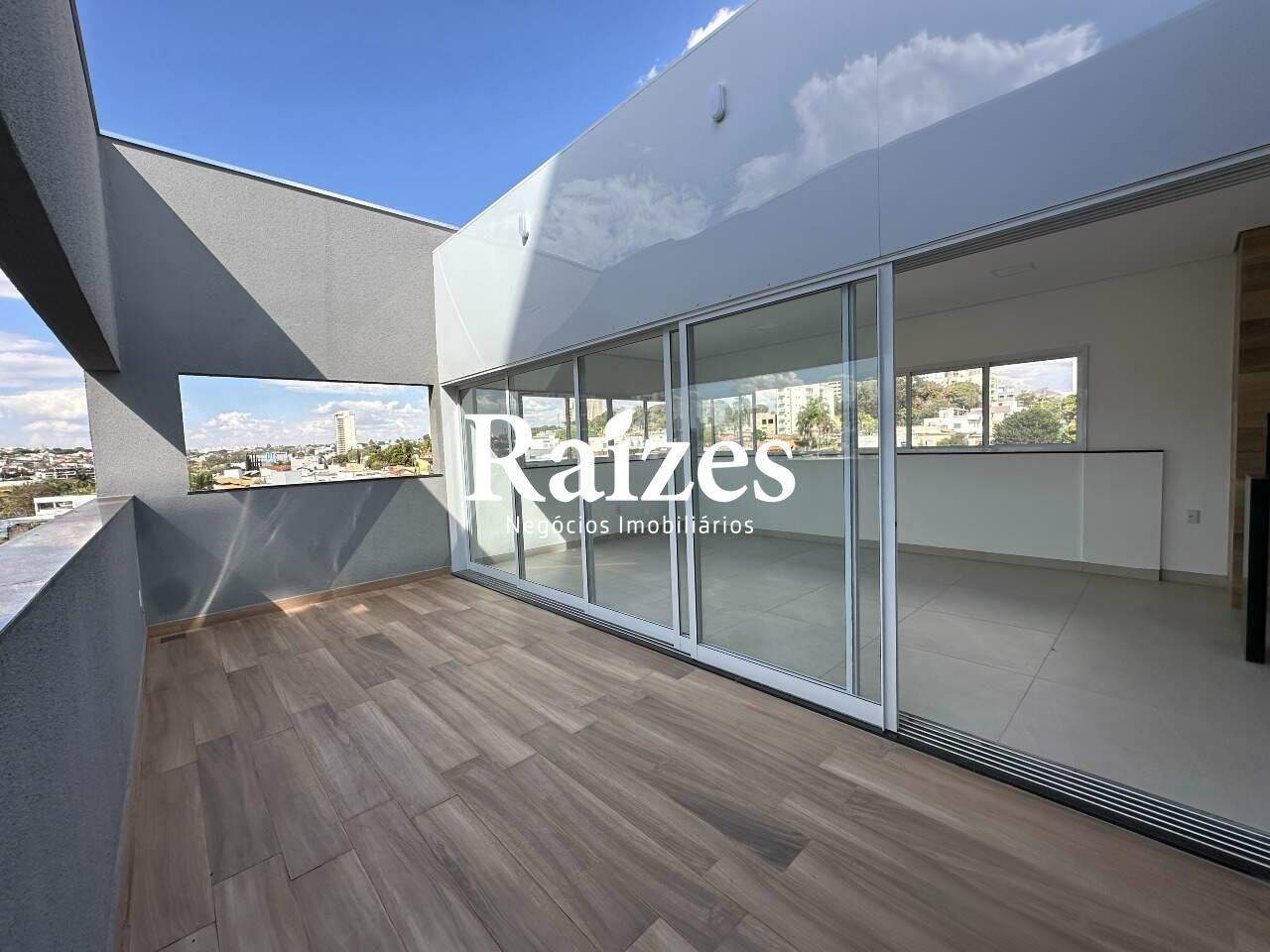 Cobertura, 4 quartos, 230 m² - Foto 1