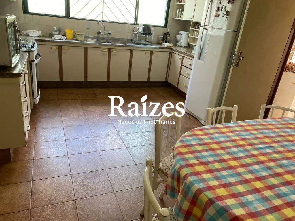 Casa, 3 quartos, 260 m² - Foto 15