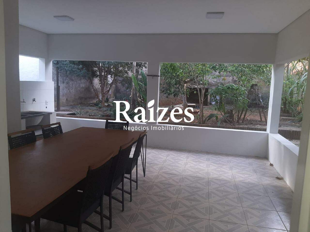 Casa, 3 quartos, 171 m² - Foto 1