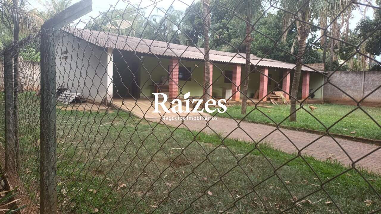 Sítio, 3 quartos, 5000 m² - Foto 1