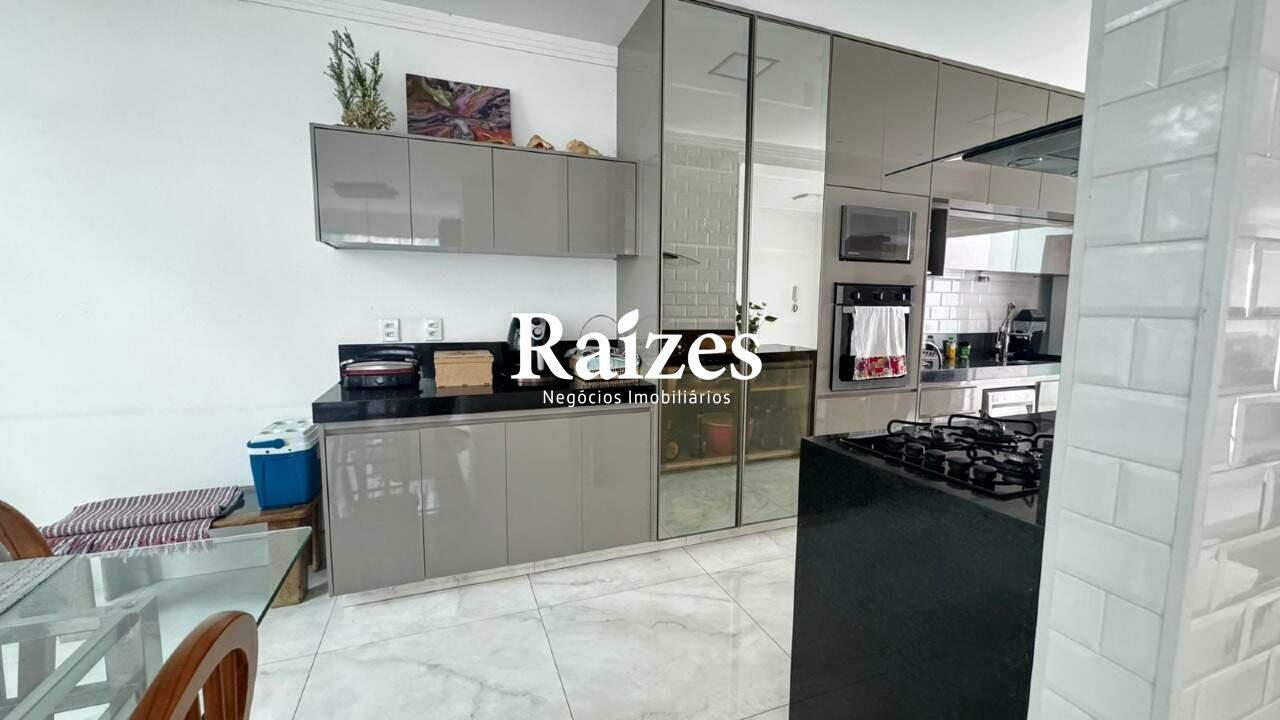 Casa, 3 quartos, 200 m² - Foto 10