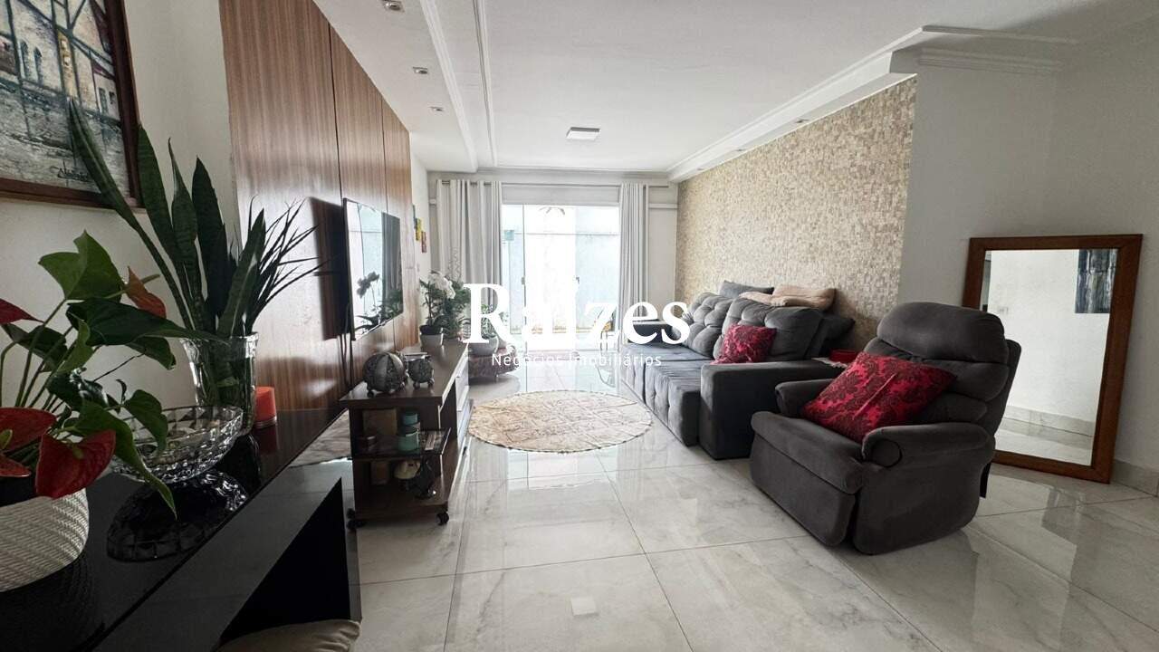 Casa, 3 quartos, 200 m² - Foto 7