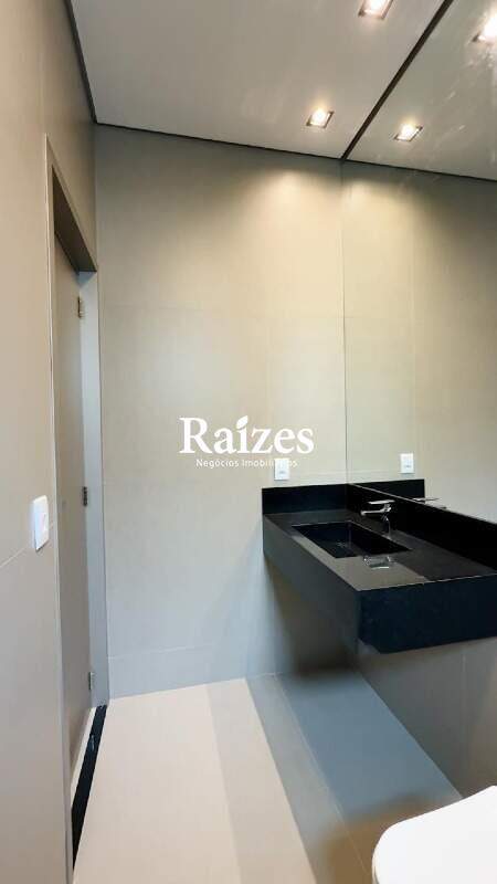 Casa, 3 quartos, 202 m² - Foto 3