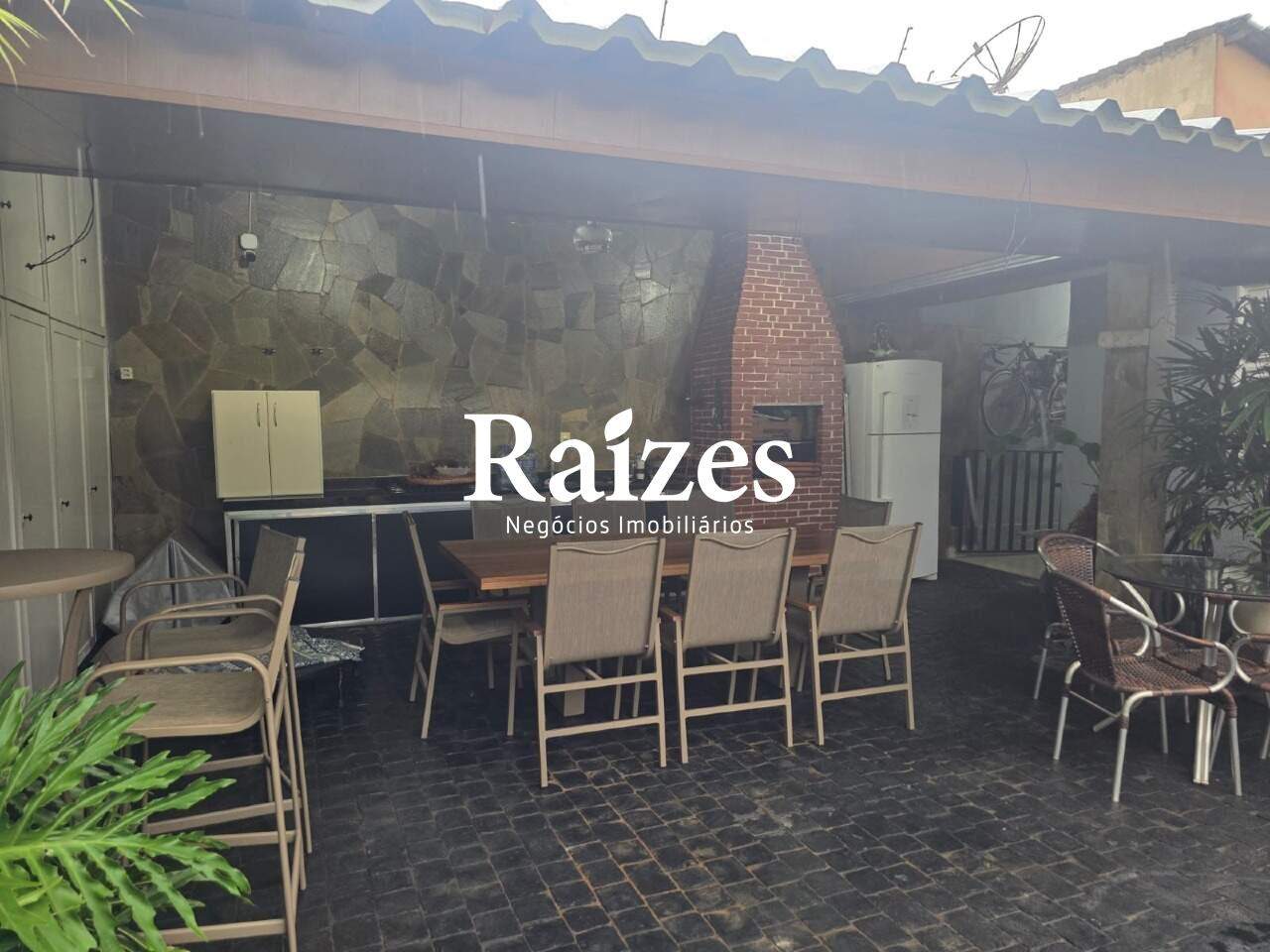 Casa, 3 quartos, 220 m² - Foto 4