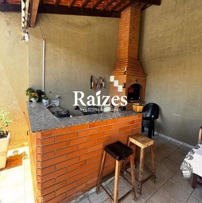 Casa, 4 quartos, 178 m² - Foto 3