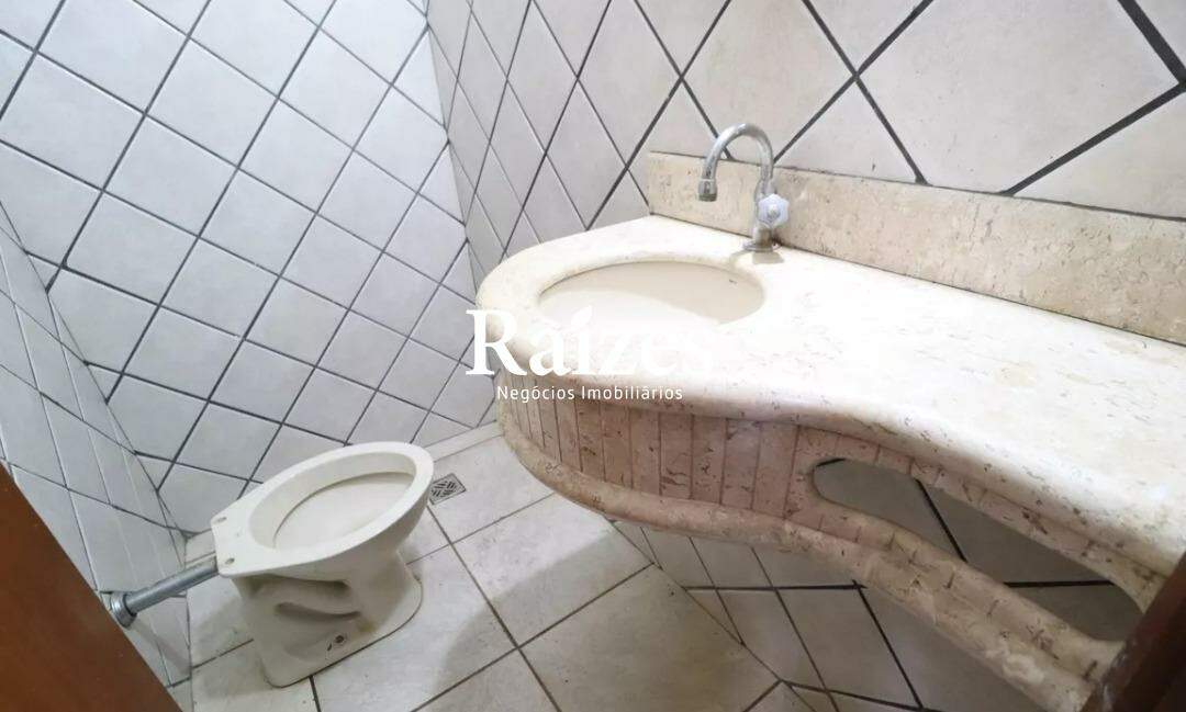 Casa, 4 quartos, 300 m² - Foto 24