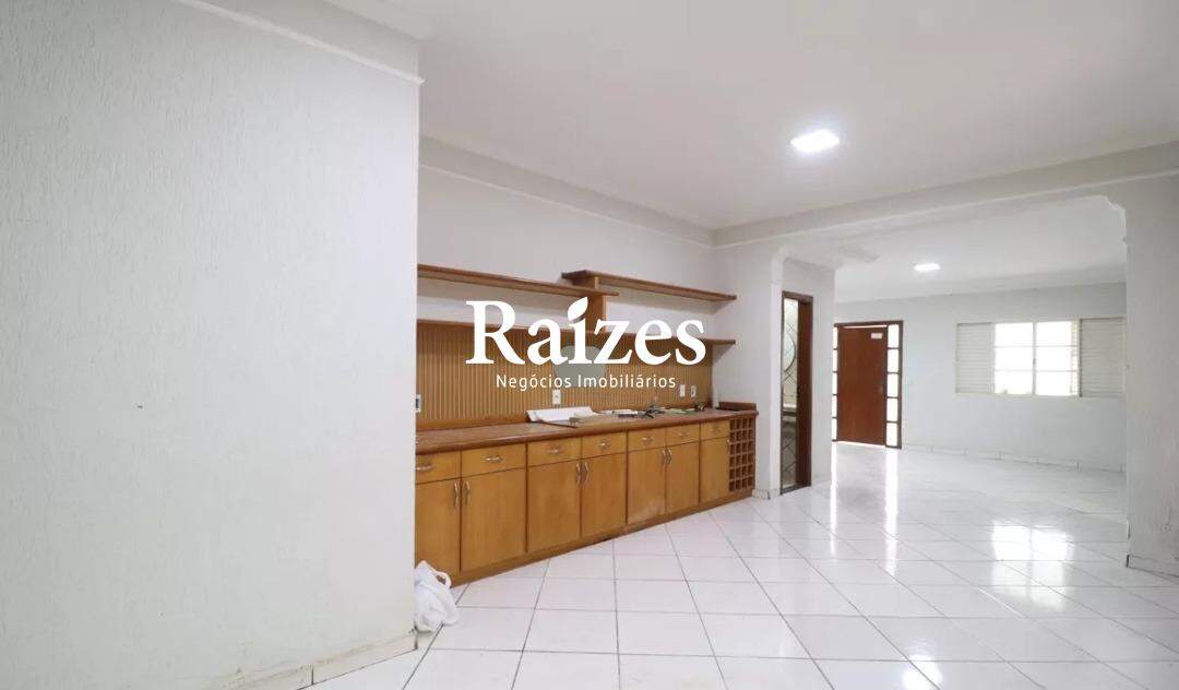 Casa, 4 quartos, 300 m² - Foto 8