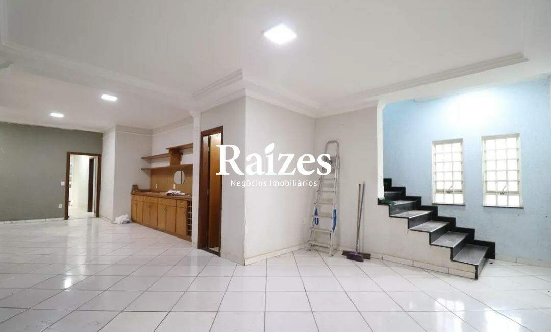 Casa, 4 quartos, 300 m² - Foto 3